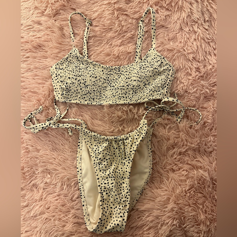 - Bikini